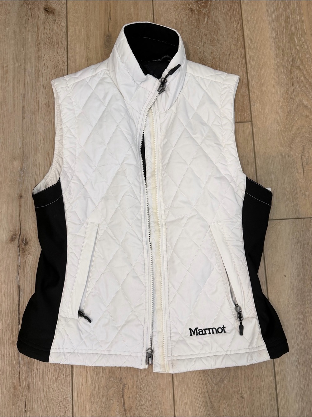 Marmot White Black Quilted Insulated Outdoor Vest No Size Tag